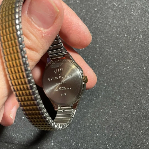 Timex Viewpoint CC3D82500, Women's 2-Tone Expansion Band Watch, Champagne Dial - Picture 4 of 7